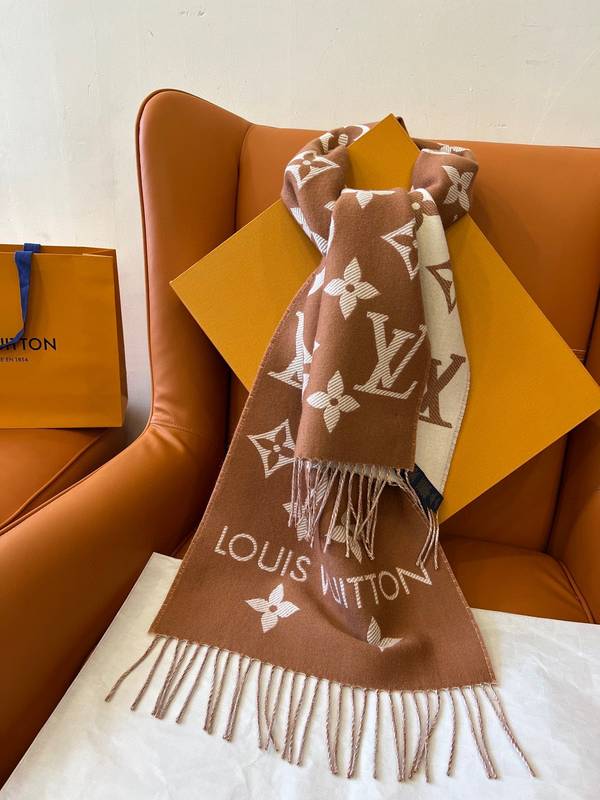 Louis Vuitton Scarf LVC00494